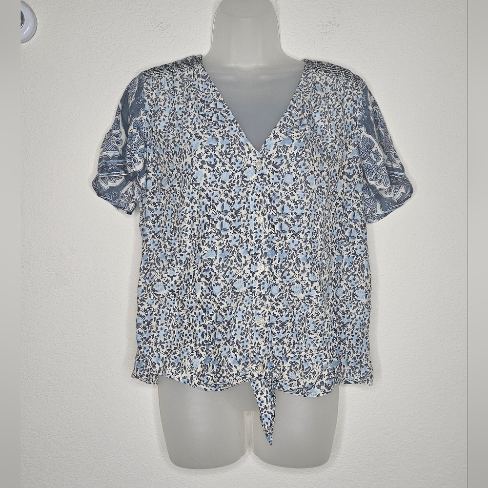 Lucky Brand Boho Ditsy Floral V-Neck Ruffle Shoulder Button Down Tie Front Blous